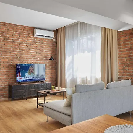 Luxury 2bd By The Sea Garden Entrance By Flat Mаnager * 布尔加斯