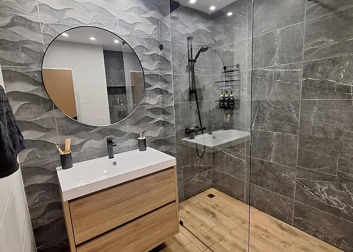 Luxury 2bd By The Sea Garden Entrance By Flat Mаnager * 布尔加斯